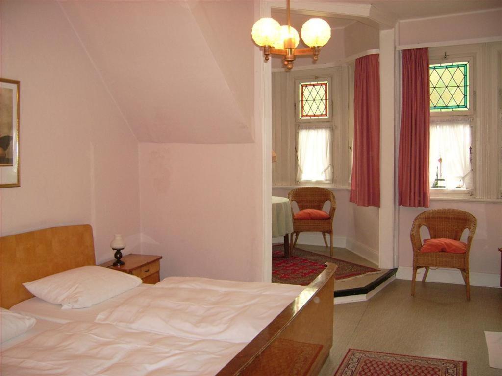 Pension Haus Weller 보파르트 객실 사진